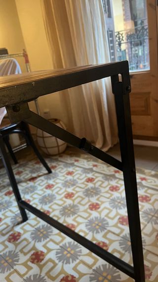 Pack Mesa Comedor Madera y 6 Sillas Metálicas