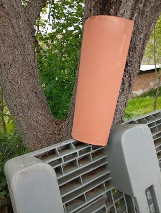 Tejas de cerámica naranja