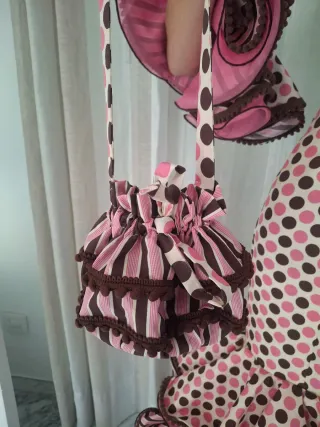 Traje de flamenca lunares rosa y marrón