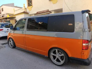 Volkswagen Transporter T5 2004