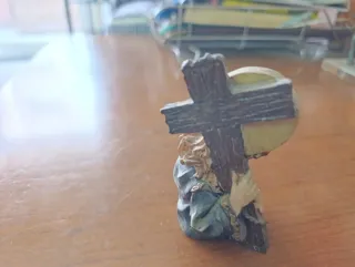 Figura de Jesucristo portando Cruz