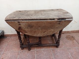 Mesa de ala antigua de madera
