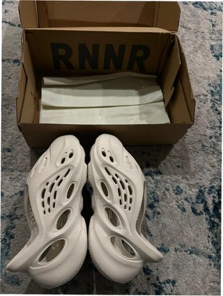 Adidas Yeezy Foam RNNR Talla 45