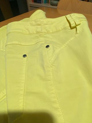 Falda tejana amarilla