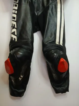 Mono dainese talla 50