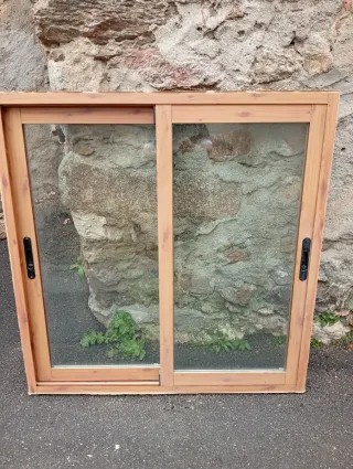 Contraventana corredera color madera