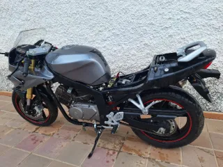 Kymco Venox 250 Negra