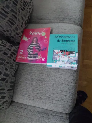Administración de empresas Teoría, casos y ejer...