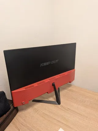 Monitor con altavoz (+teclado gratis)