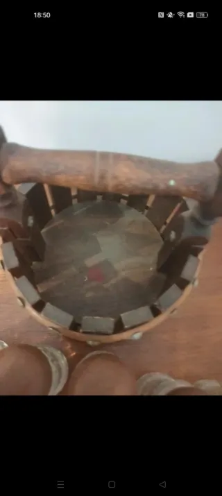 Cesta Vintage com 6 Frascos de Especiarias