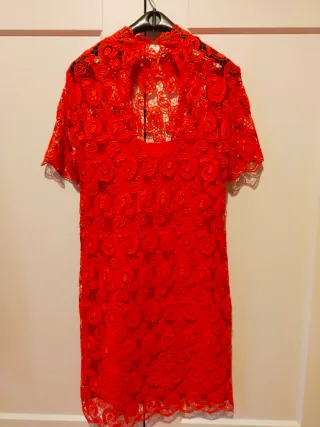 Abito in pizzo corallo Zara