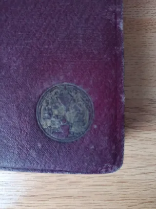 Libro antiguo Los Santos Evangelios
