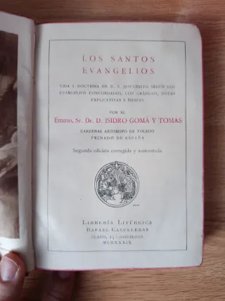 Libro antiguo Los Santos Evangelios