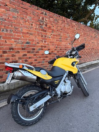 BMW F 650 GS Amarilla unico propietario esta nueva