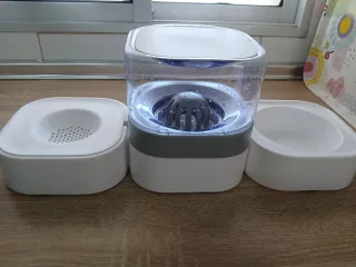 Comedero y bebedero para mascotas