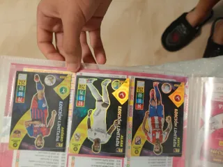 CHOLLO Adrenalyn 21/22: 60% completo + Super Crack