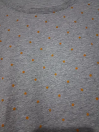 Camiseta gris manga corta estampada