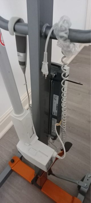 Grua de traslado y elevacion de pacientes