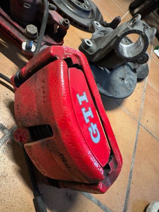 Manguetas y Frenada Delantera 340 GTI 7 Clubsport