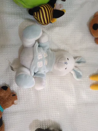15 peluches variados