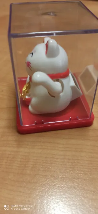 Gatto portafortuna Maneki Neko