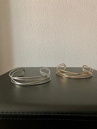 Gargantillas estilo brazalete oro y plata