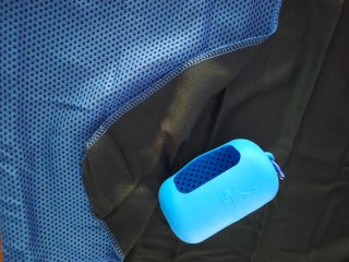 Asciugamano sportivo blu rinfrescante per allename