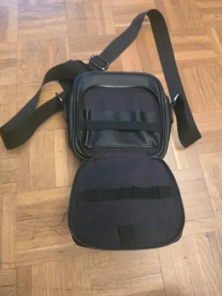 Bolso mano Dustin Piel Negro