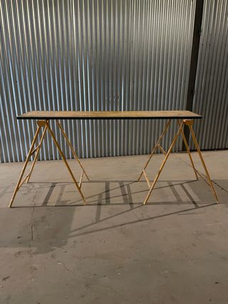 Borriquetas y tablero de trabajo