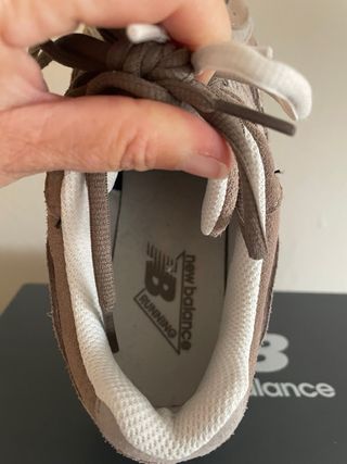 Zapatillas New Balance 204L Beige/Marrón