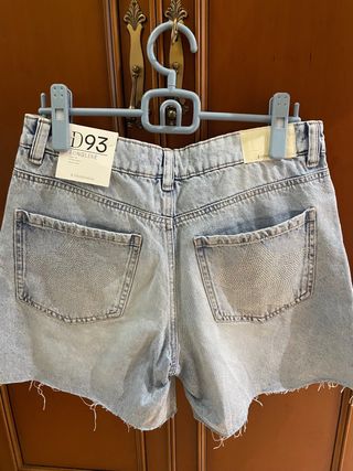 Shorts vaqueros Stradivarius