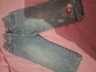 Pantalón vaquero niña