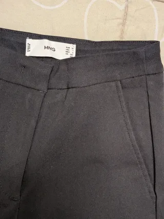 Pantalón chino elástico negro