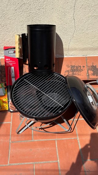 Barbacoa Weber con accesorios