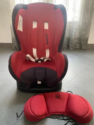 Silla de coche Baby auto. roja