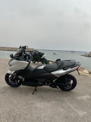 Yamaha T Max SX 2018 Maxi Scooter