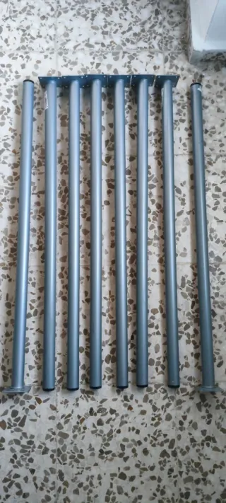 Patas de escritorio metálicas plateadas
