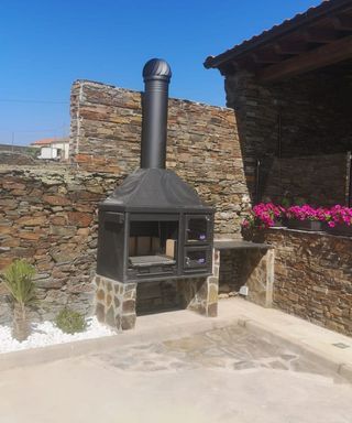 Barbacoa de obra HIERRO K-8113