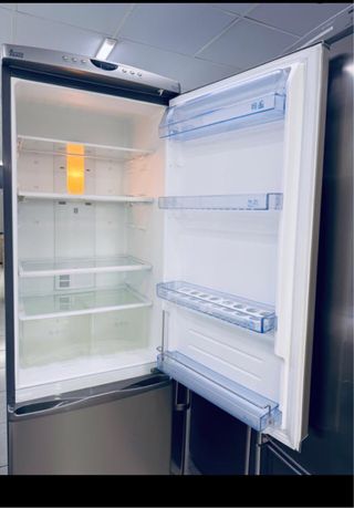 Nevera combi plateada