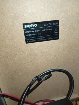 Equipo de música Sanyo Plata y Madera