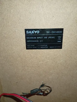 Equipo de música Sanyo Plata y Madera