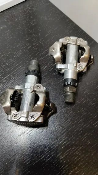 Pedales Shimano SPD M520