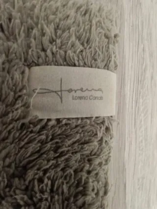 Alfombra Lorena Canals Lunares Gris y Blanco