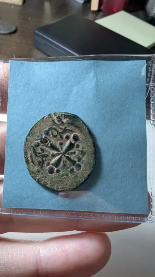 Follis bizantino Nicéforo III contramarca islámica