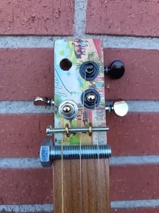 Cigar Box Guitar