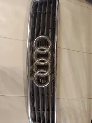 Parrilla Audi A6 C5 4B