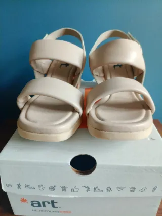 Sandalias de tacón Art nuevas talla 42 de piel