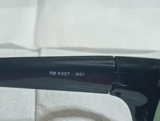 Gafas de Sol Ray-Ban RB4037 Negras