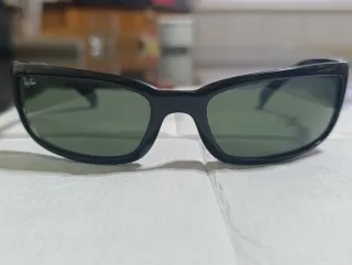 Gafas de Sol Ray-Ban RB4037 Negras