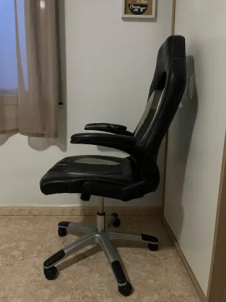 Silla gaming negra ergonomíca cuero PU